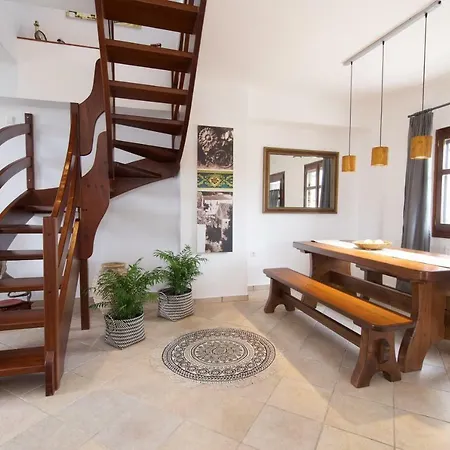 Tettix Summer House Tatil Evi