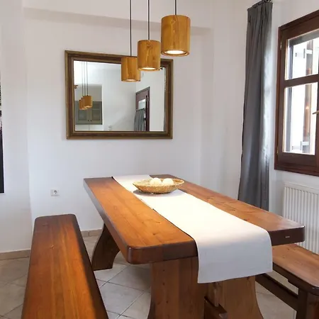 Tettix Summer House *