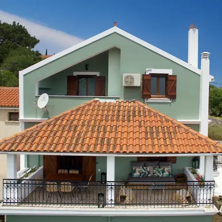 Tettix Summer House فيسكاردو