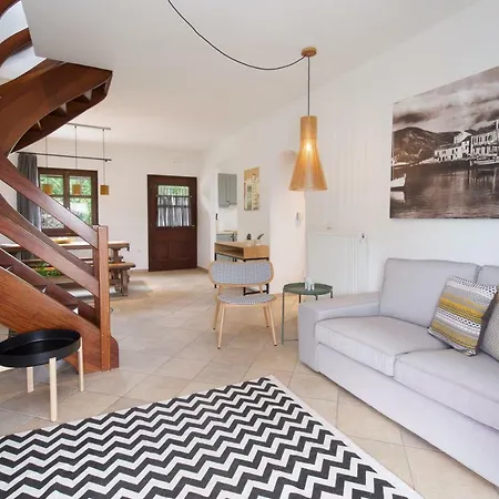 Tettix Summer House Tatil Evi